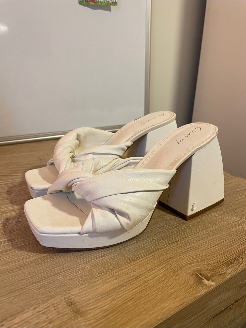 Circus by Sam Edelman White Knotted Platform Mule Heels